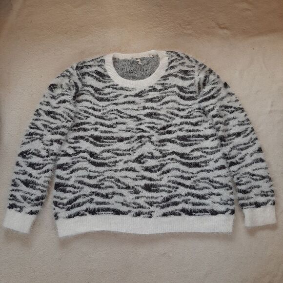 Mudd Fuzzy Zebra Print Sweater Plus Size XXL - Picture 1 of 8